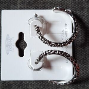 Silver Tailored Round Hoop Filigree Embossed Hoop Earrings NWT